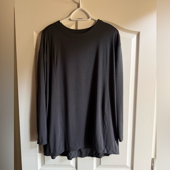 Lululemon Modal Pleated Back Long sleeve Shirt - Picture 3 of 5